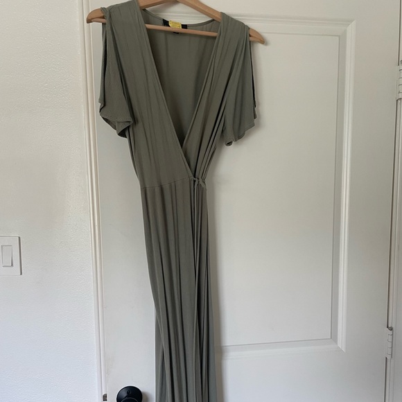 Lulu olive wrap dress size s - Picture 4 of 4